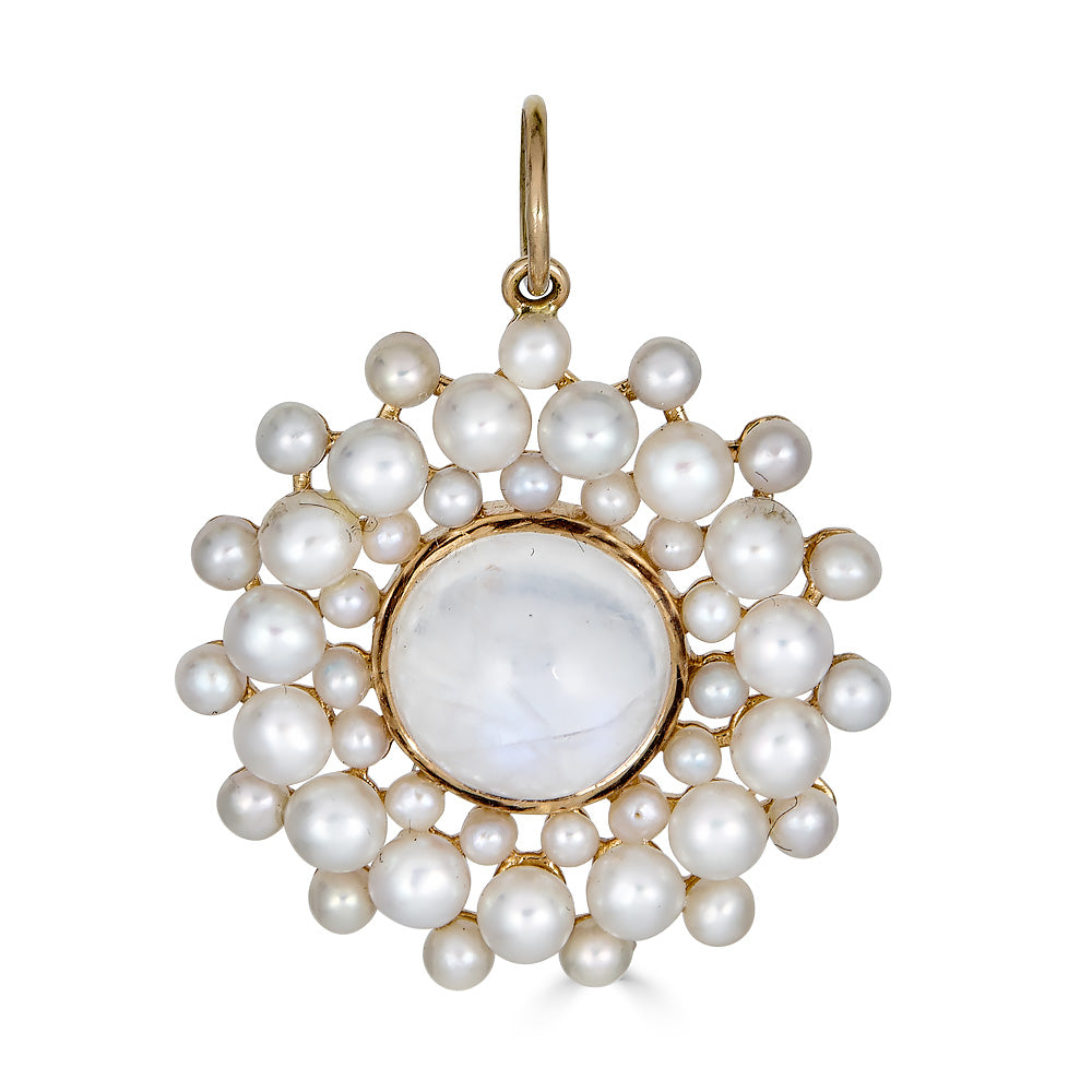 Small Pearls Circular Charm