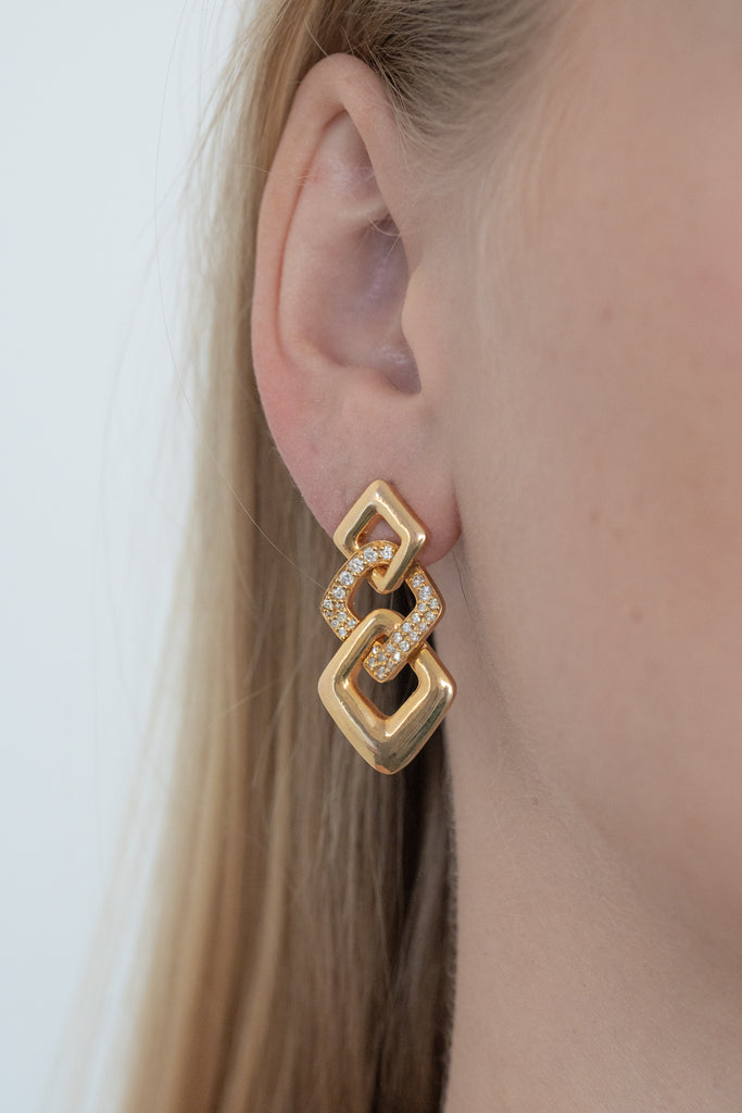 Three Link Gold Earring